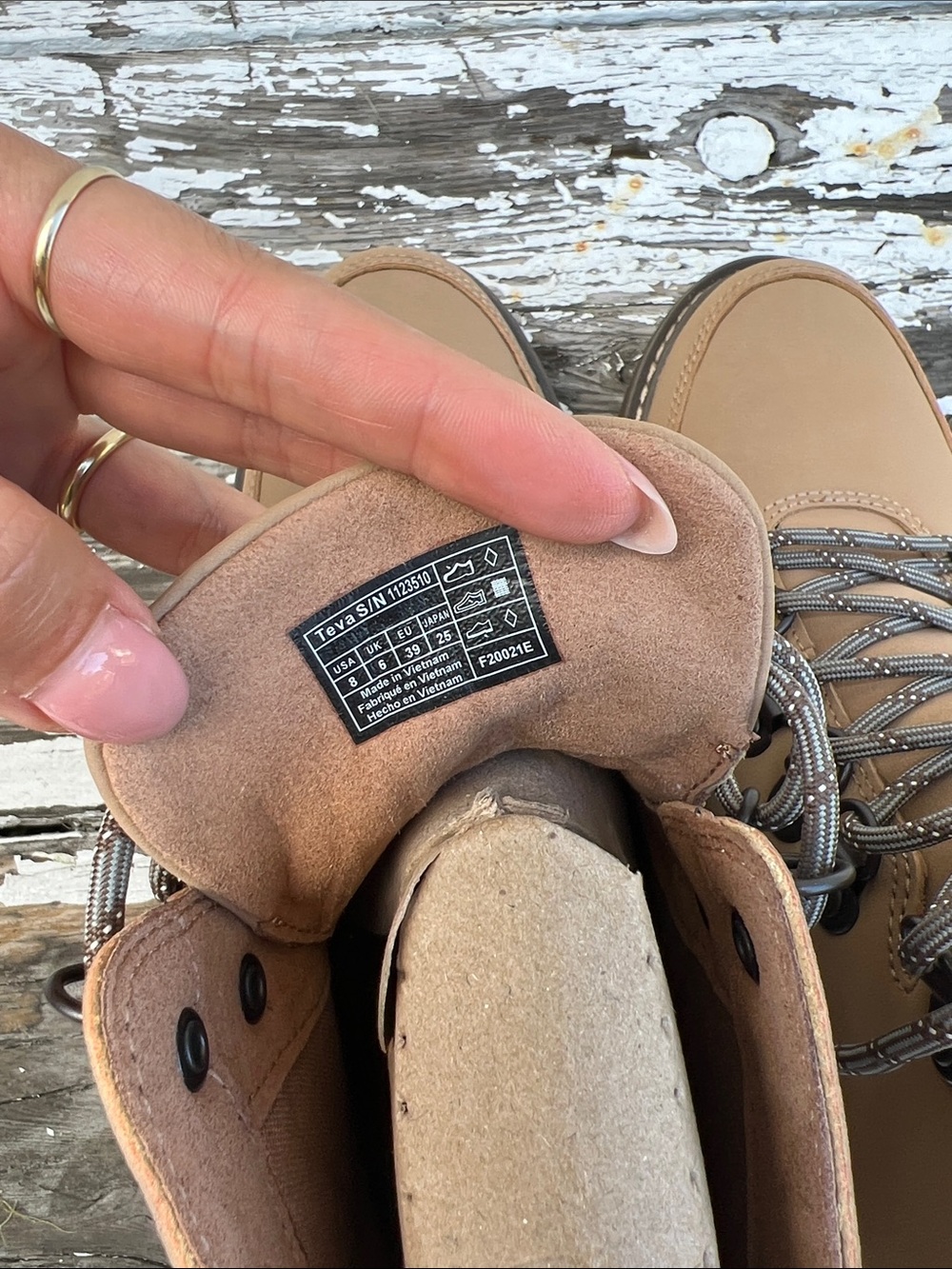 Teva Midform Boot - Picture 4 of 6